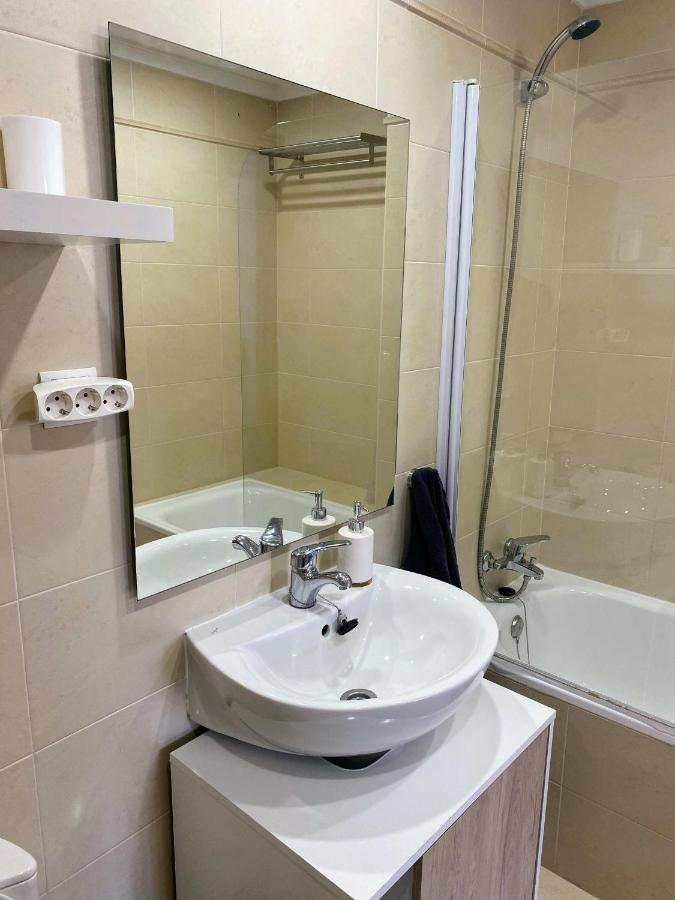 Rock Bay 22 Apartment กัลเป ภายนอก รูปภาพ