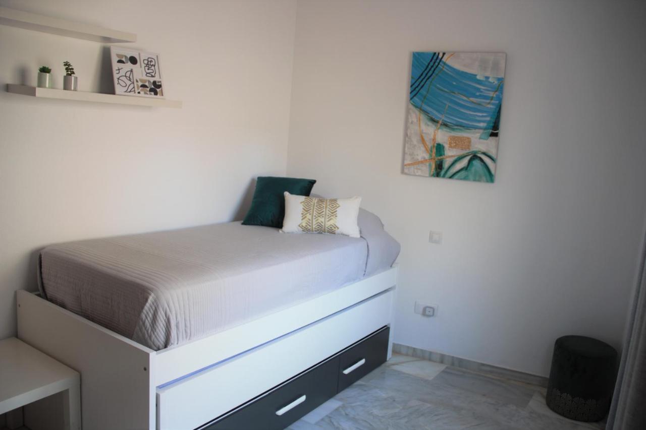 Rock Bay 22 Apartment กัลเป ภายนอก รูปภาพ